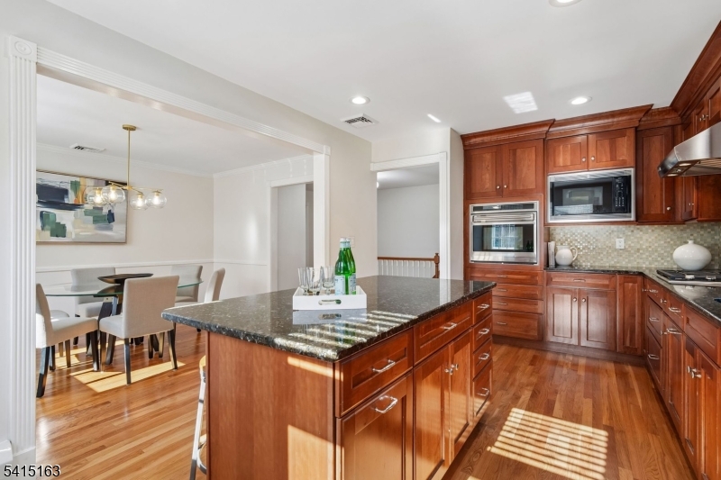 Tall Oaks - Residential