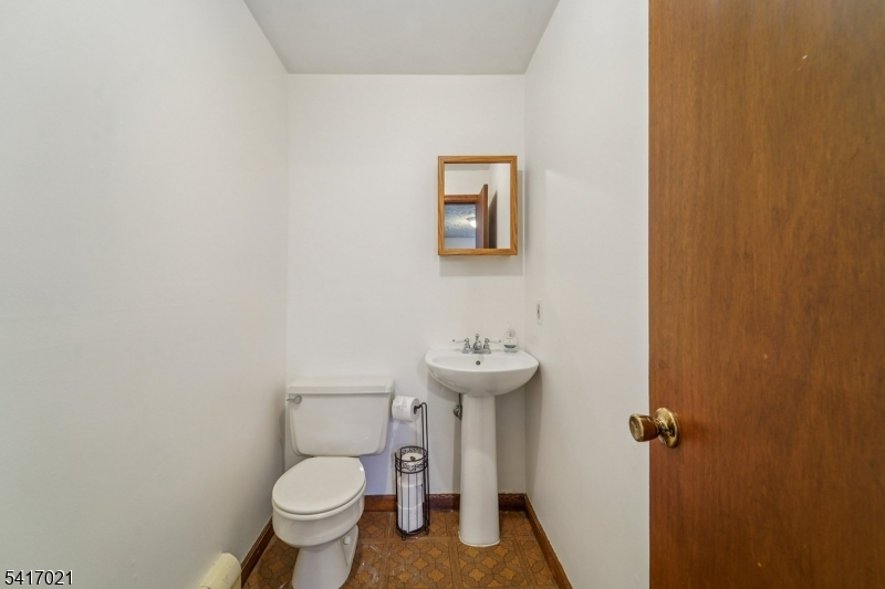 ASPEN WOODS - Residential