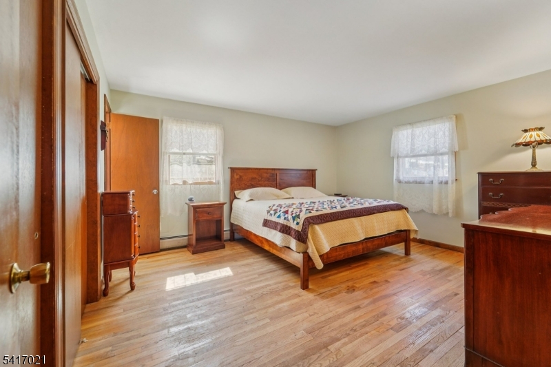 ASPEN WOODS - Residential