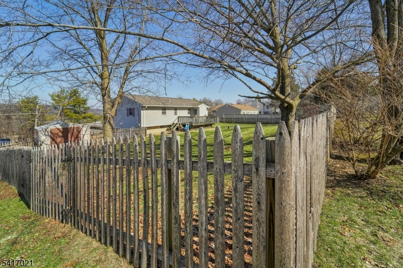ASPEN WOODS - Residential