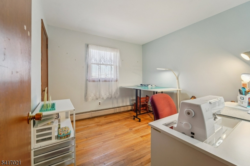 ASPEN WOODS - Residential