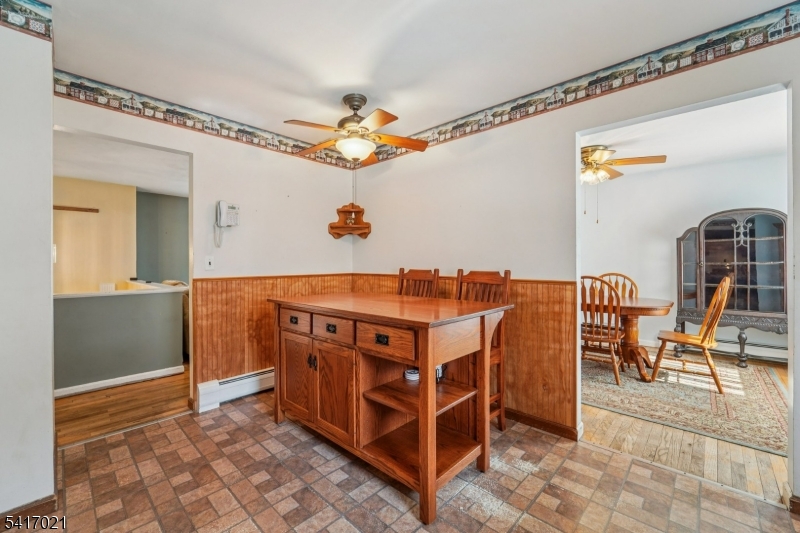 ASPEN WOODS - Residential