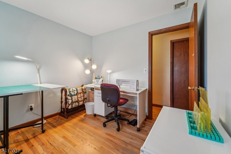 ASPEN WOODS - Residential