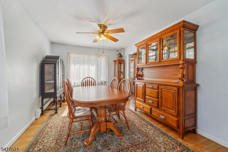 ASPEN WOODS - Residential