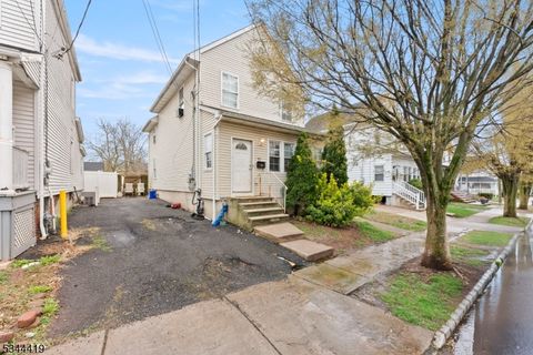 MLS: 3956941