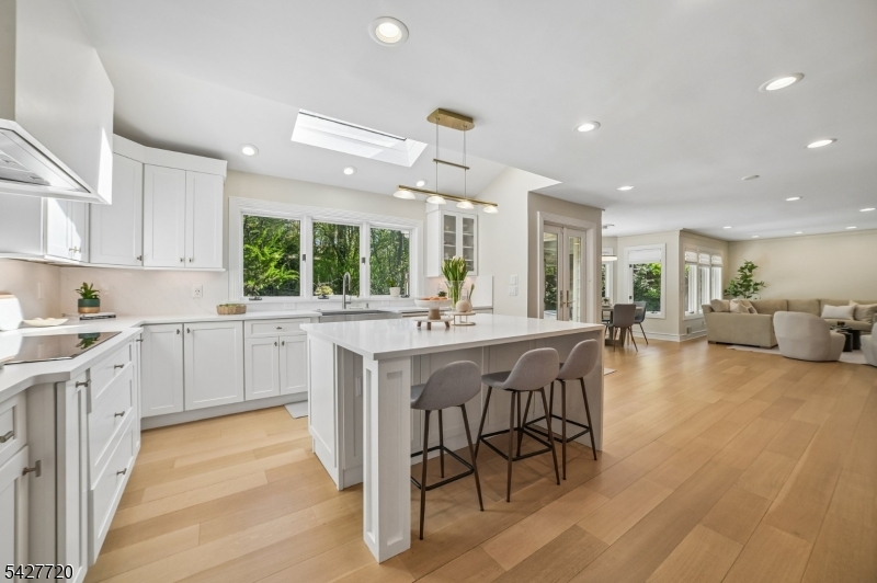 OLD SHORT HILLS - Residential