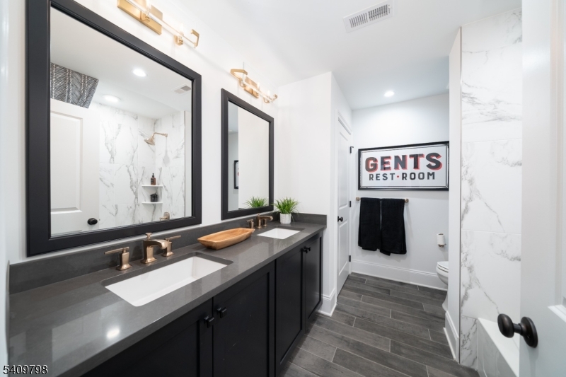 Villas at Warren - Residential