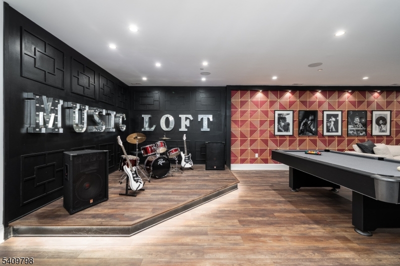 Villas at Warren - Residential