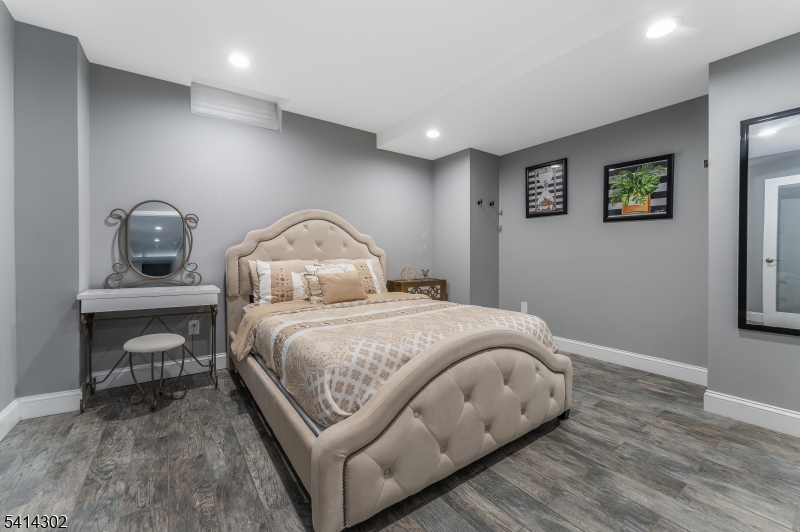 Water's Edge - Residential