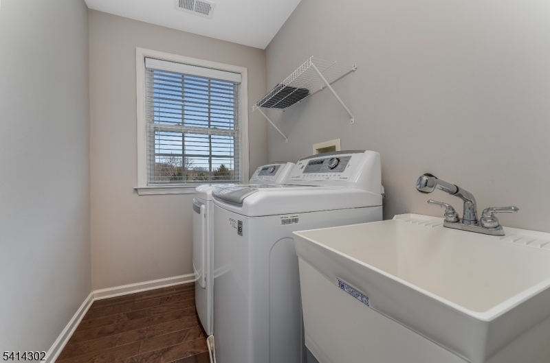 Water's Edge - Residential