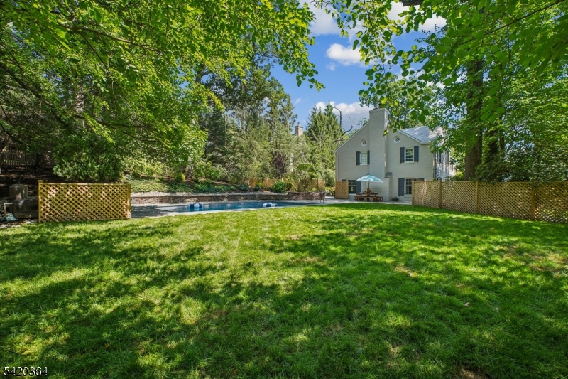 Yantacaw Brook Park - Residential