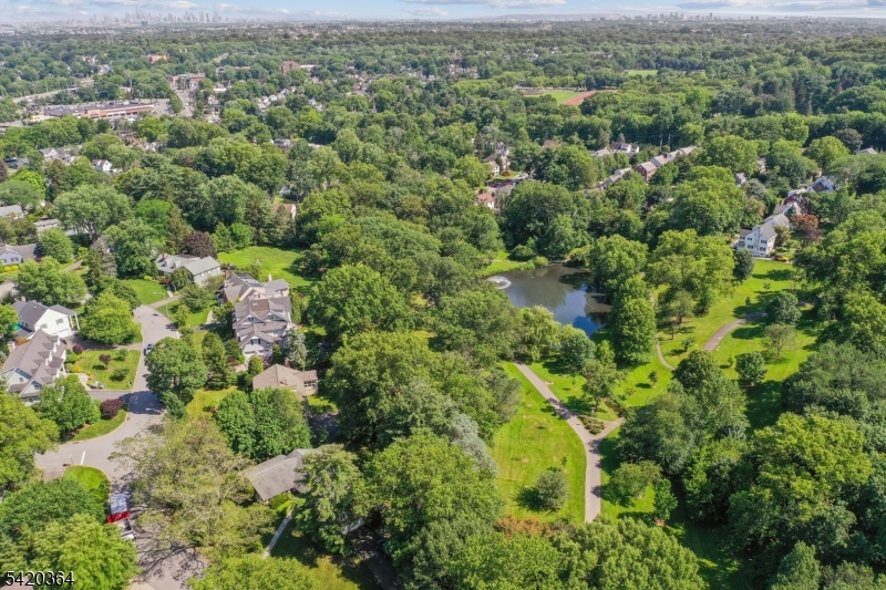 Yantacaw Brook Park - Residential
