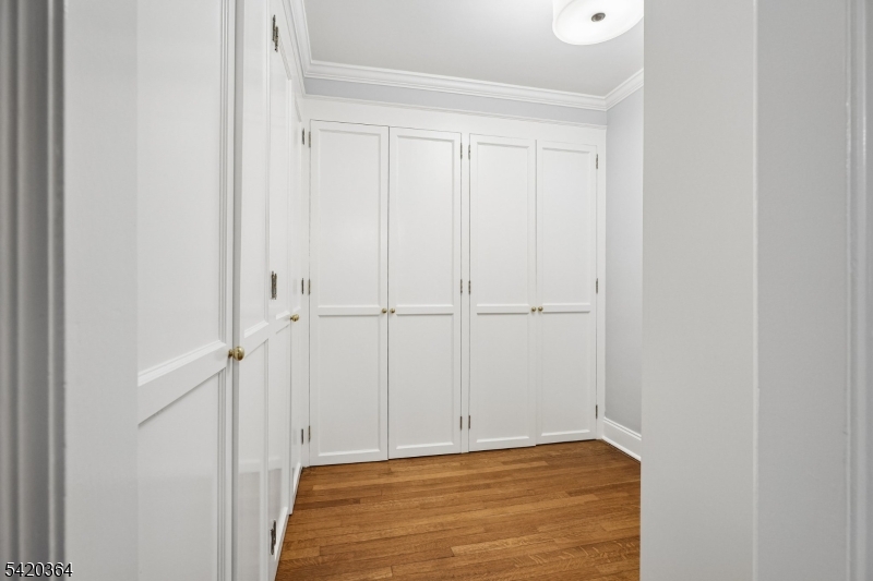 Yantacaw Brook Park - Residential