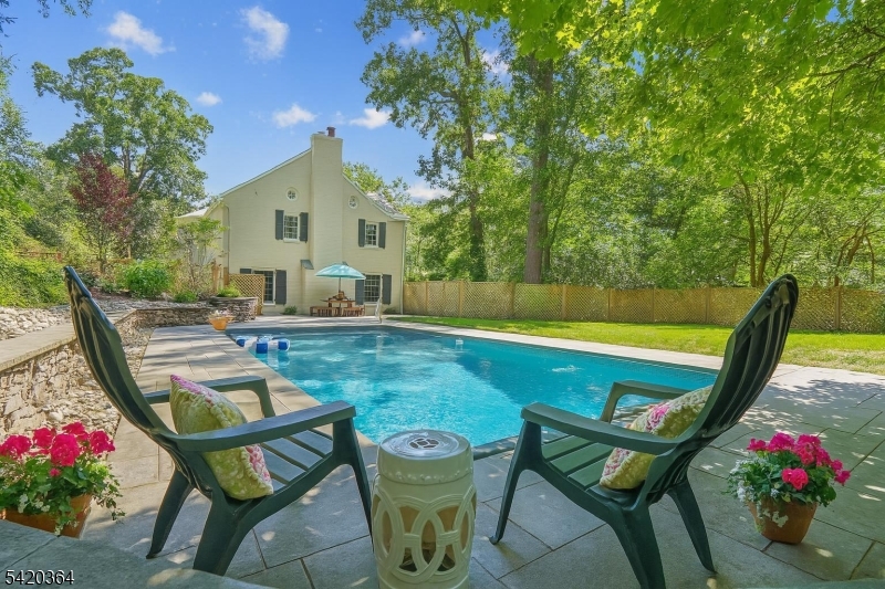 Yantacaw Brook Park - Residential