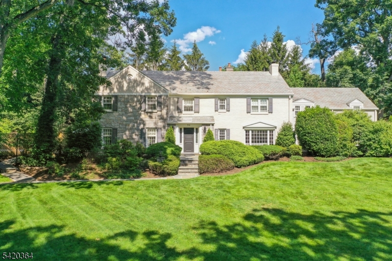 Yantacaw Brook Park - Residential