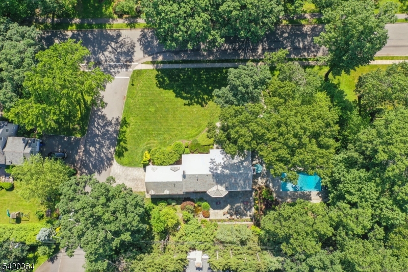 Yantacaw Brook Park - Residential