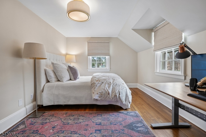 Yantacaw Brook Park - Residential