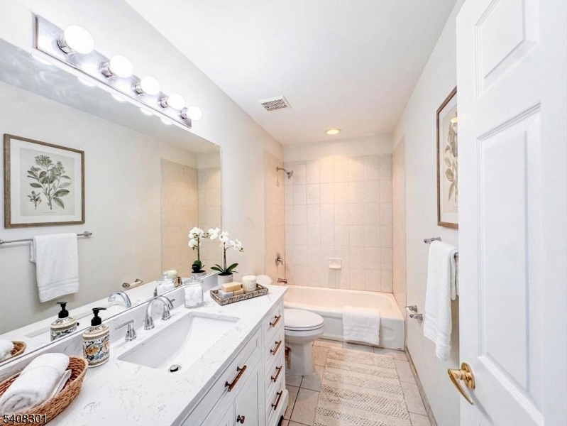 Ridgefield Commons - Residential