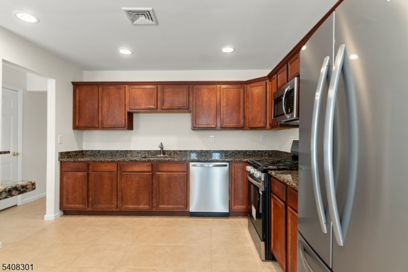 Ridgefield Commons - Residential