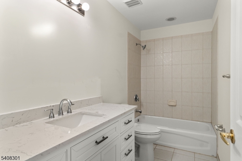 Ridgefield Commons - Residential