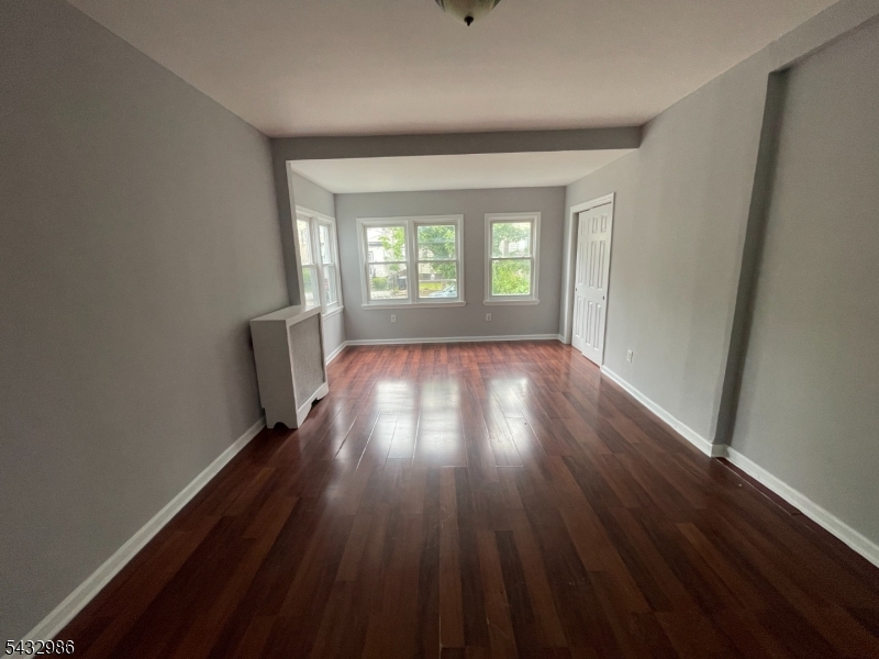 8 Treacy Ave - Photo 3