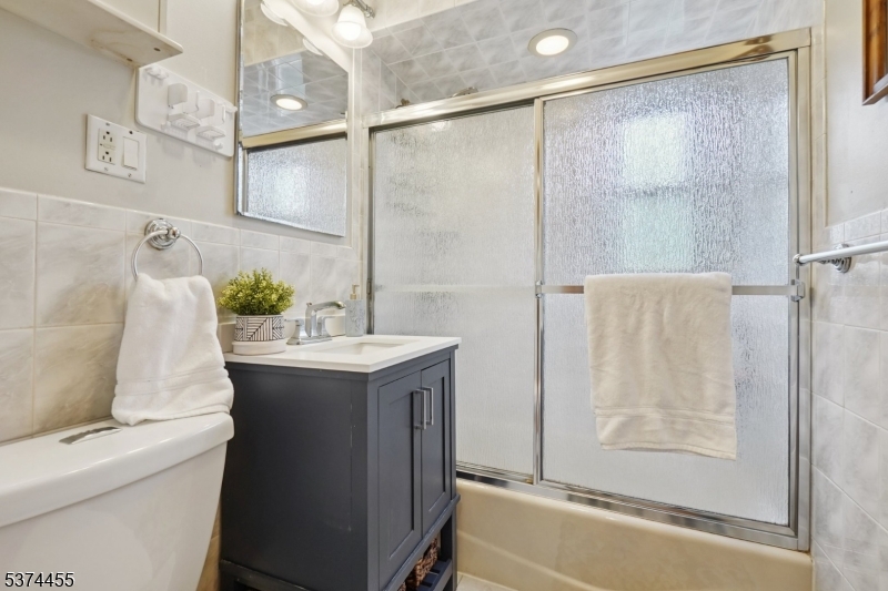 Maple Valley - Residential Lease