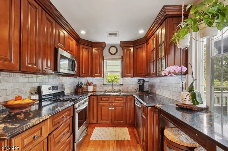 Maple Valley - Residential Lease