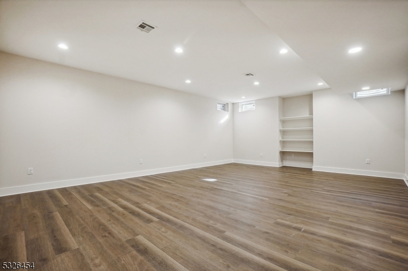 Collins - Residential