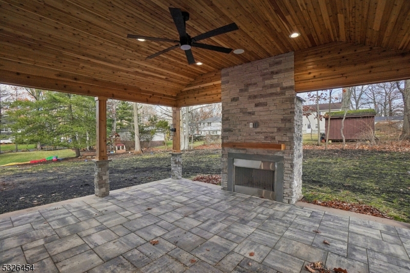 Collins - Residential