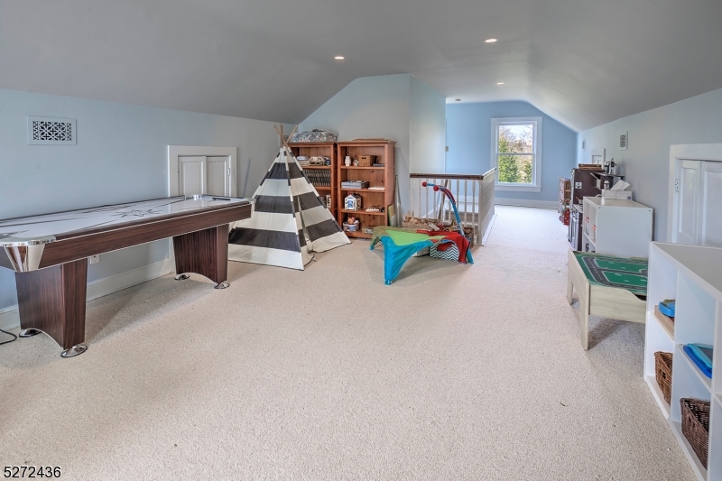 New Vernon - Residential