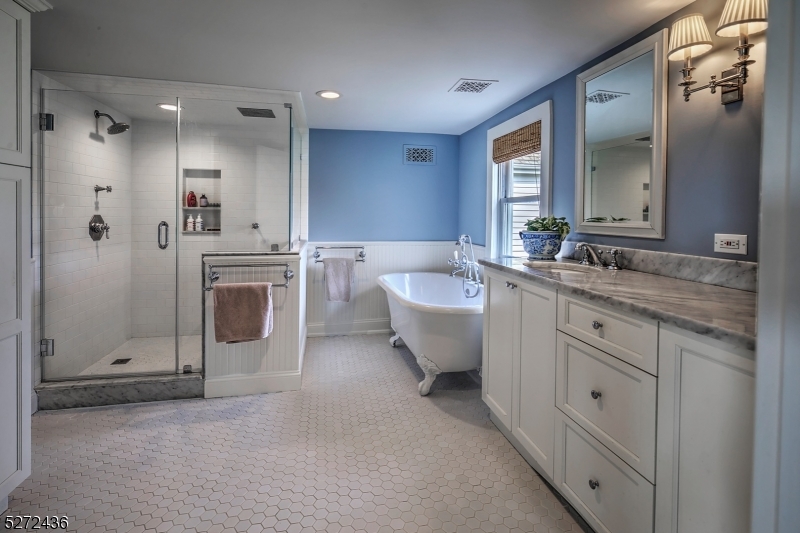 New Vernon - Residential