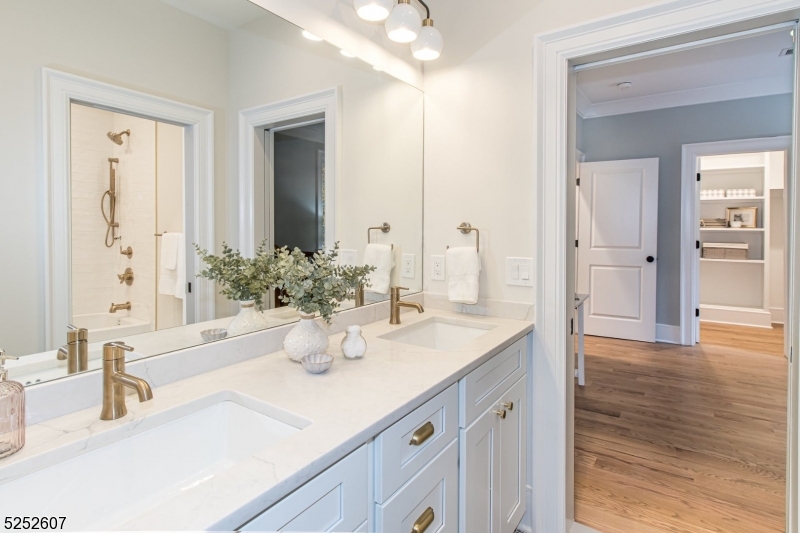 Parkwood Section - Residential