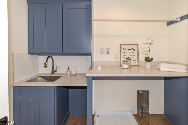 Parkwood Section - Residential