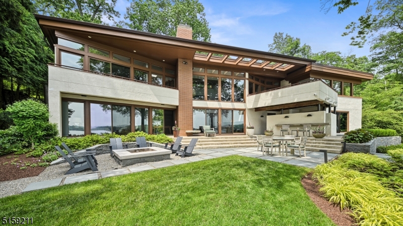 Pines Lake - Residential