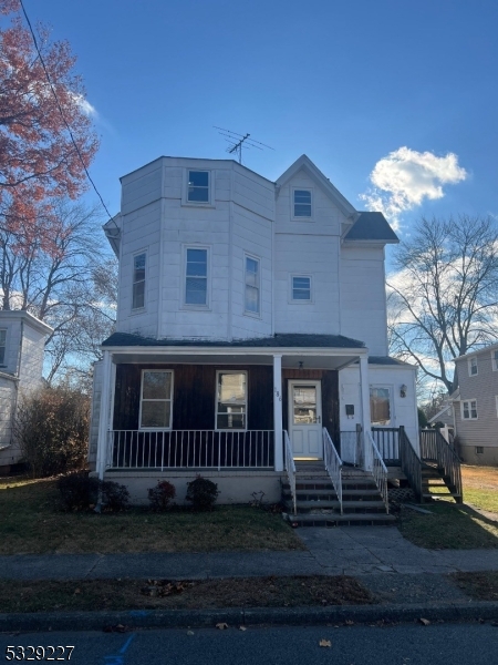 2 UNITS, 1 BEDROOM EACH UNIT. BIDDING OPEN TO OWNER OCC, NONPROFITS AND GOV AGEN ONLY.  12/29/2024  11:59:59PM CT. HOUSE IS SOLD "AS IS" TO ELIGIBLE BUYERS ONLY.  SEE ATTACHED DOCS. NO INVESTORS ELIGIBLE AT THIS TIME.  203K ELIGIBLE IE