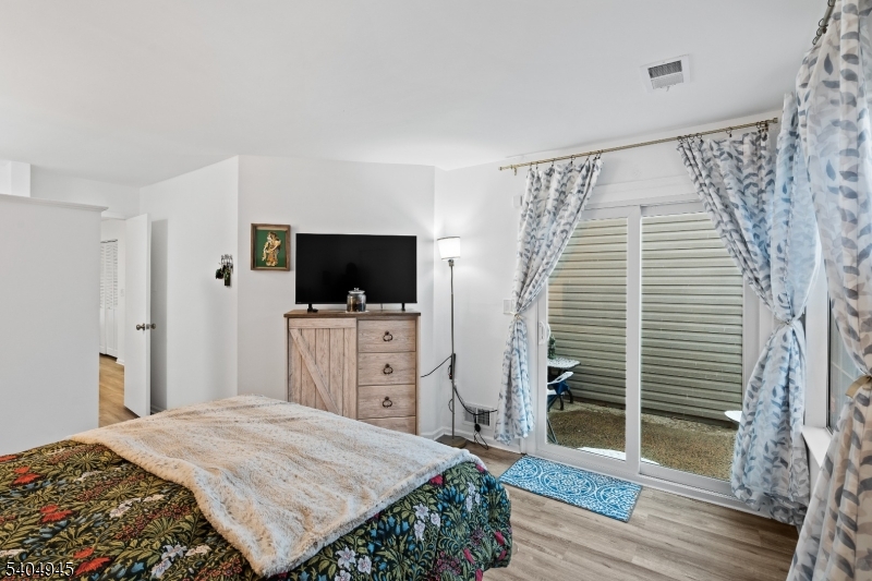 Signal Point at The Hills - Residential