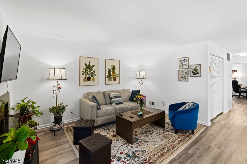 Signal Point at The Hills - Residential