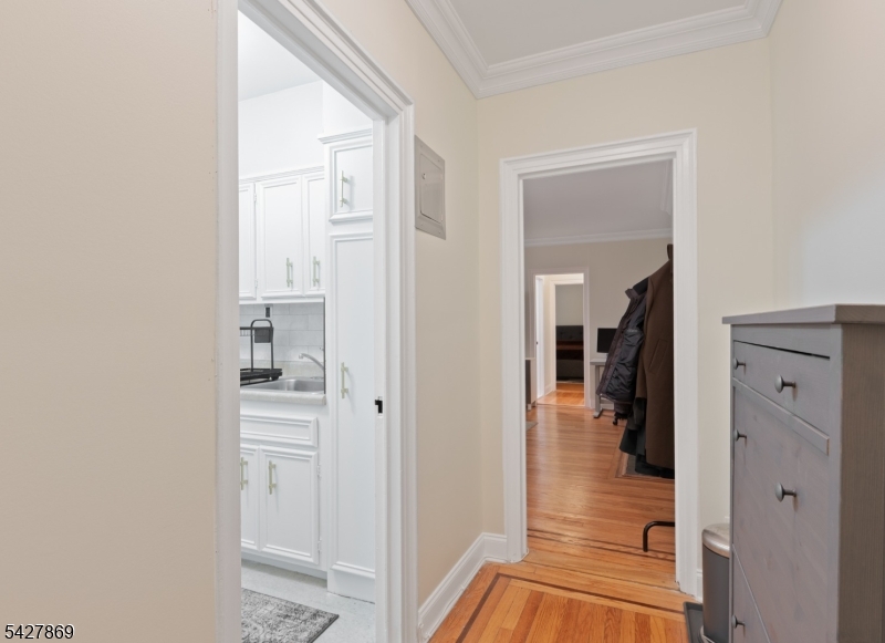 Dwight Manor - Residential