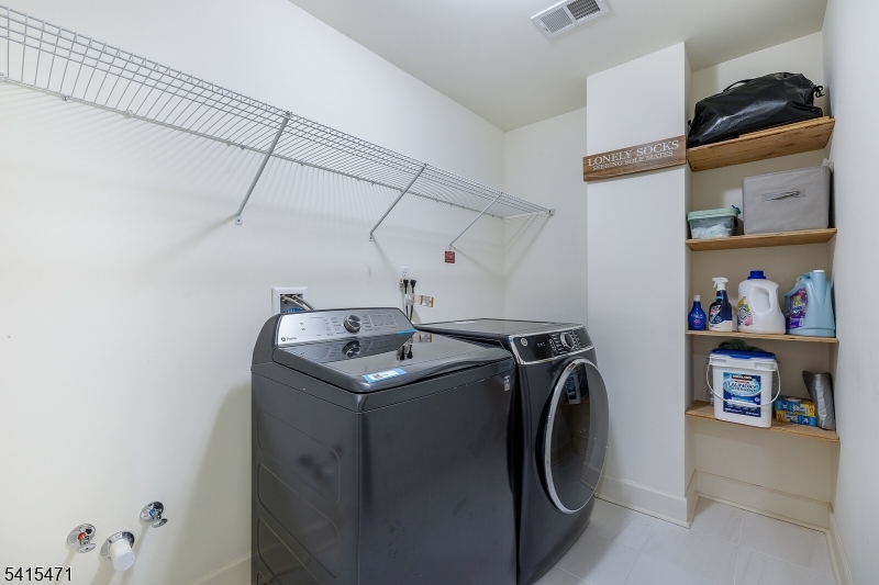 Watersedge at Parsippany - Residential