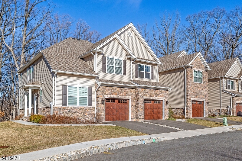 Watersedge at Parsippany - Residential