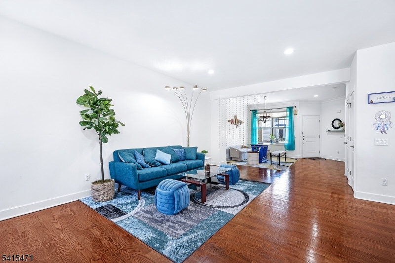 Watersedge at Parsippany - Residential