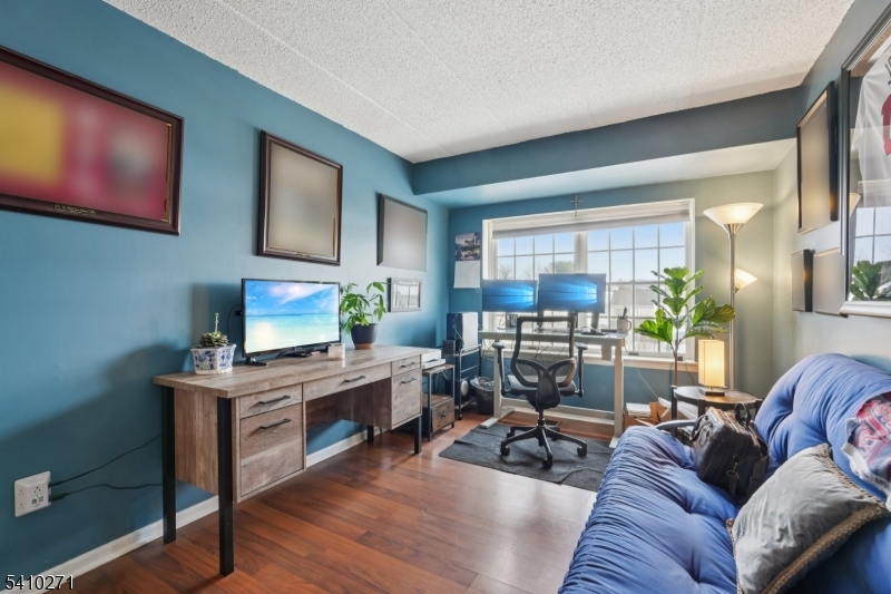 Iron Forge Square - Residential