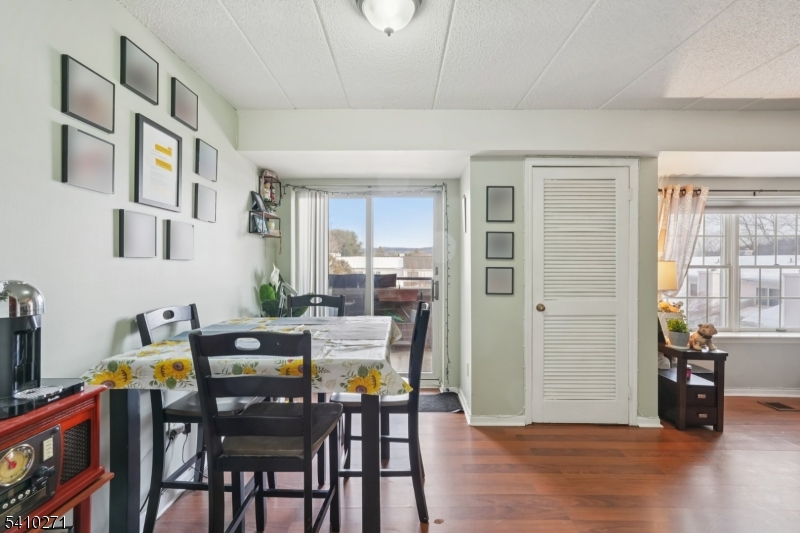 Iron Forge Square - Residential