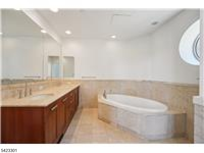 The Watermark - Residential