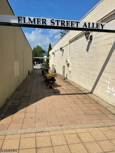88 Main St