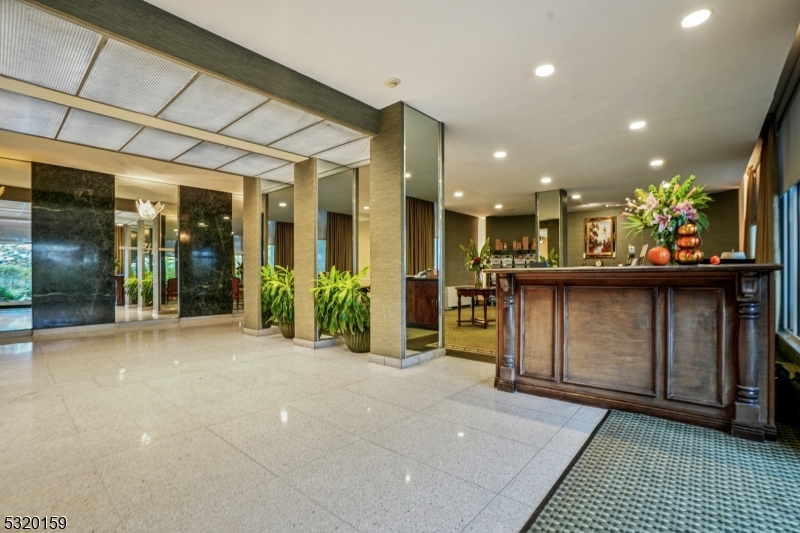 Executive House - Residential