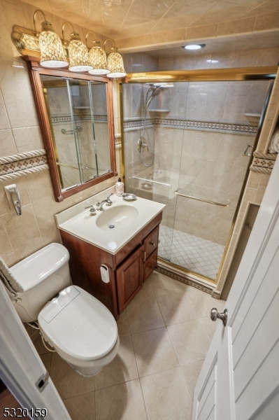 Executive House - Residential