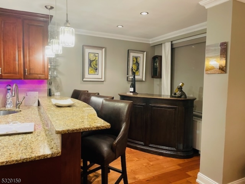 Executive House - Residential