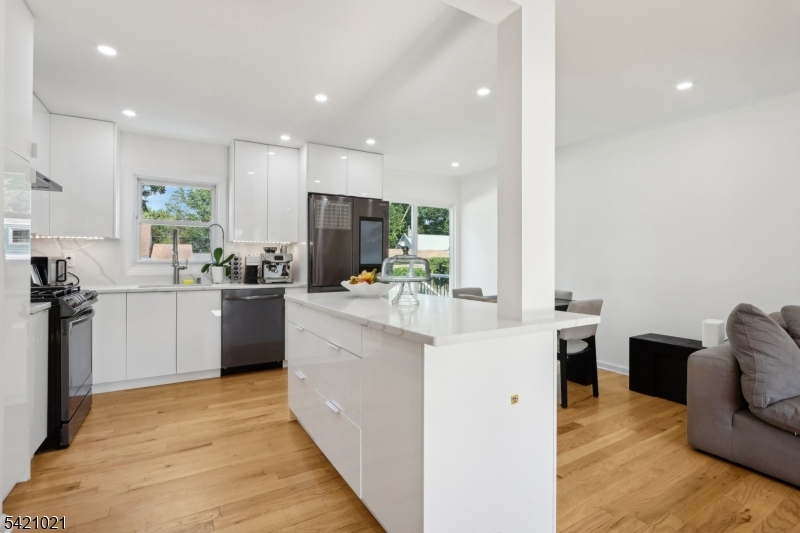 Milton Lake Park - Residential