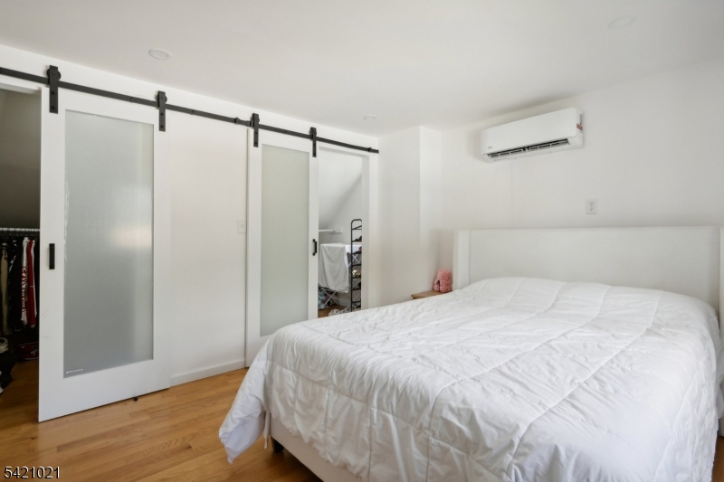 Milton Lake Park - Residential